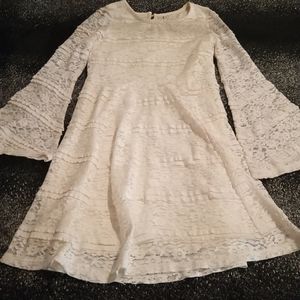 Girl's dress